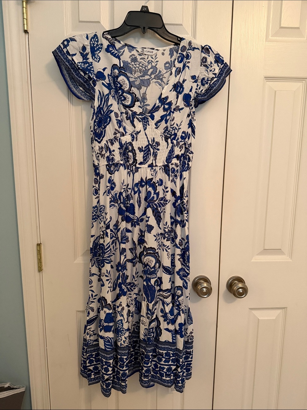 Cupshe White Maxi Dress with Blue Floral Print Beach Flowy NWT S